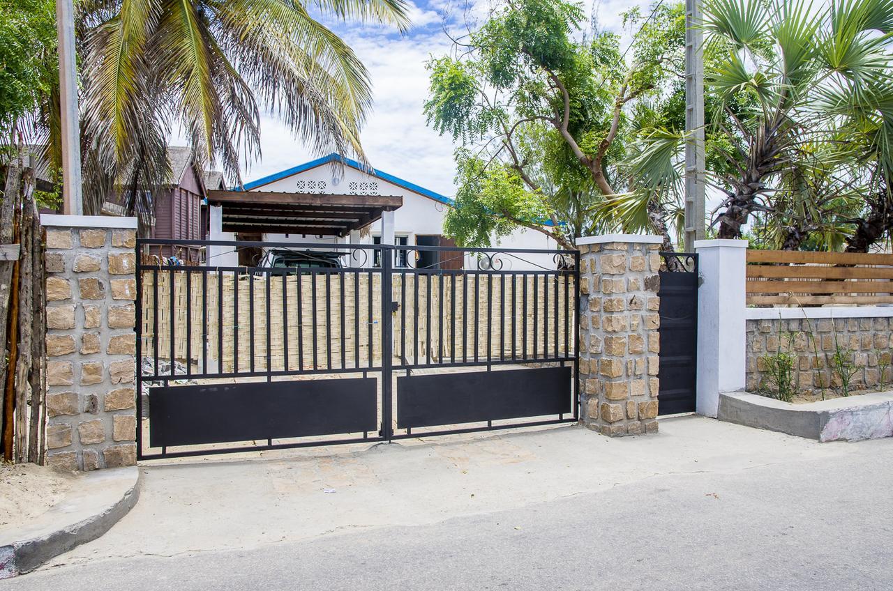 Villa A.Tia Morondava Ngoại thất bức ảnh